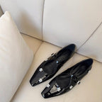 Damen Ballerina-Schuhe mit floralem Schmuckdetail und elegantem Riemendesign