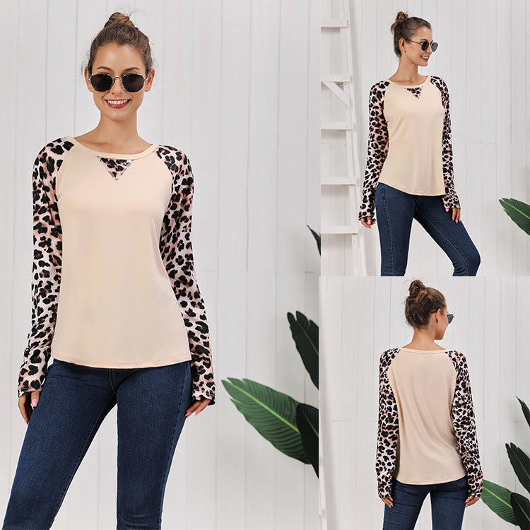Damen Lässiges Langarmshirt mit grafischem Muster und seitlichen Schlitzen R&B