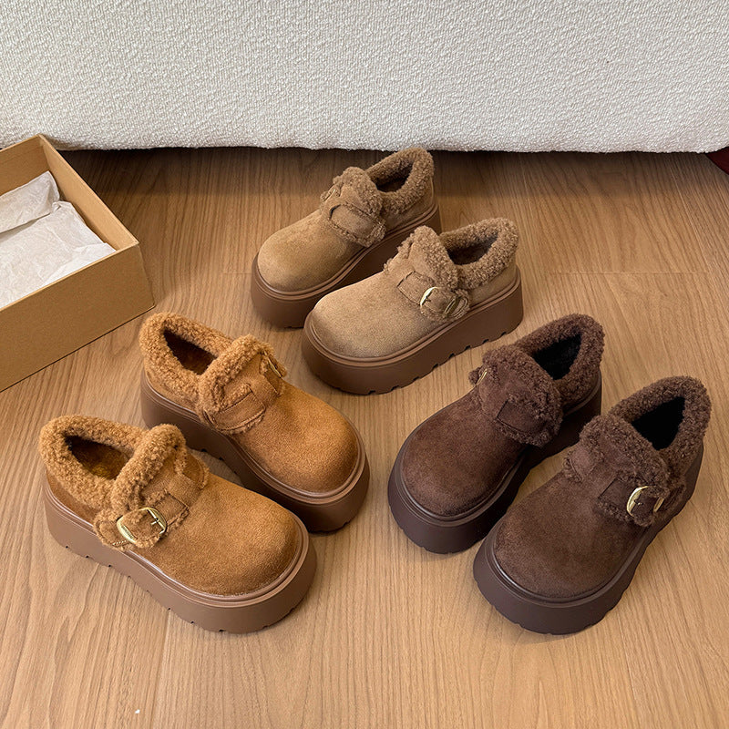 Damen Plüschige Slipper mit robustem Plateau und eleganter Schnalle R&B