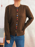 Damen stilvolle Strickjacke mit bunten Knöpfen R&B