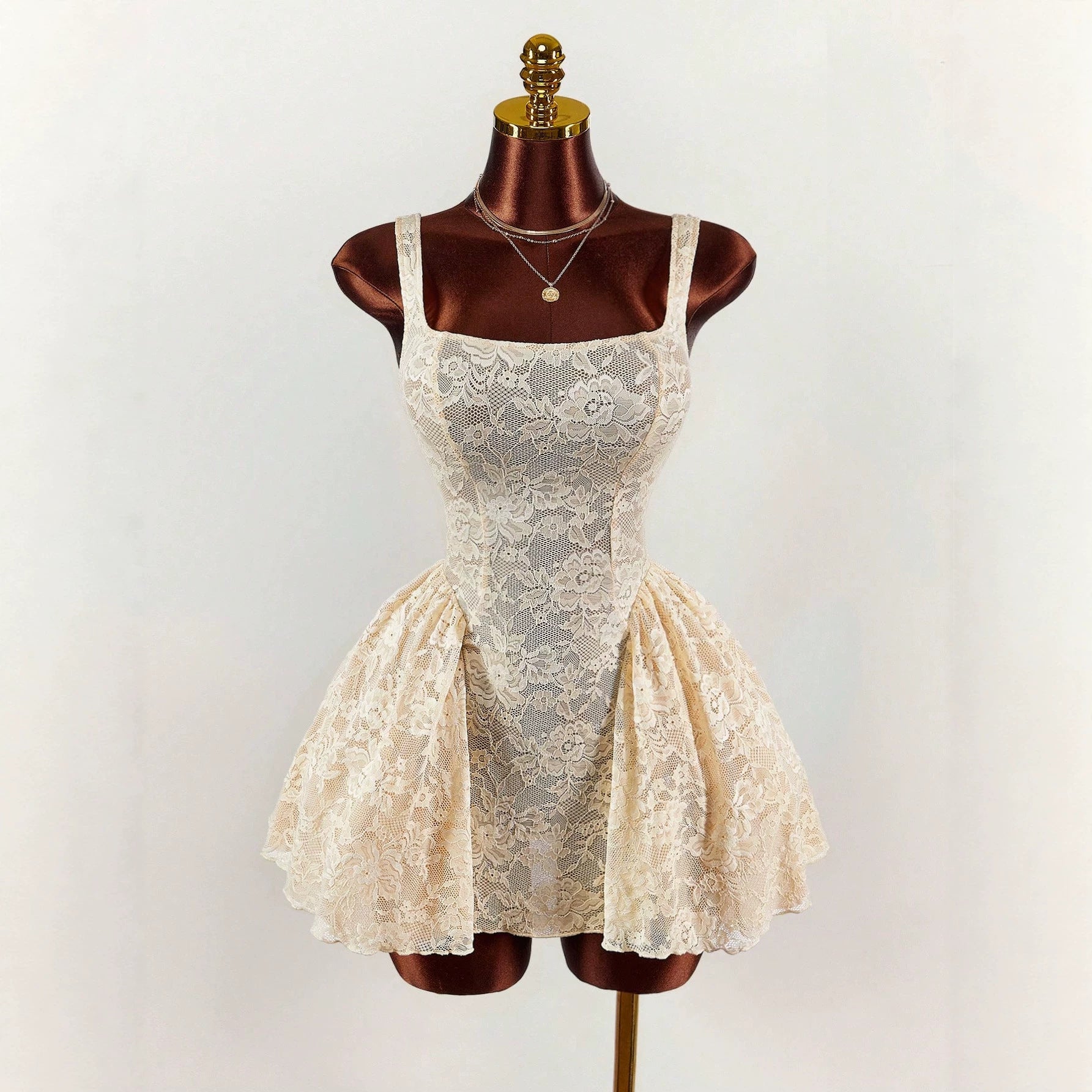 Damen nan tailliertes Spitzen-Cocktailkleid mit Korsett-Bustier und doppellagigem Schößchenrock R&B