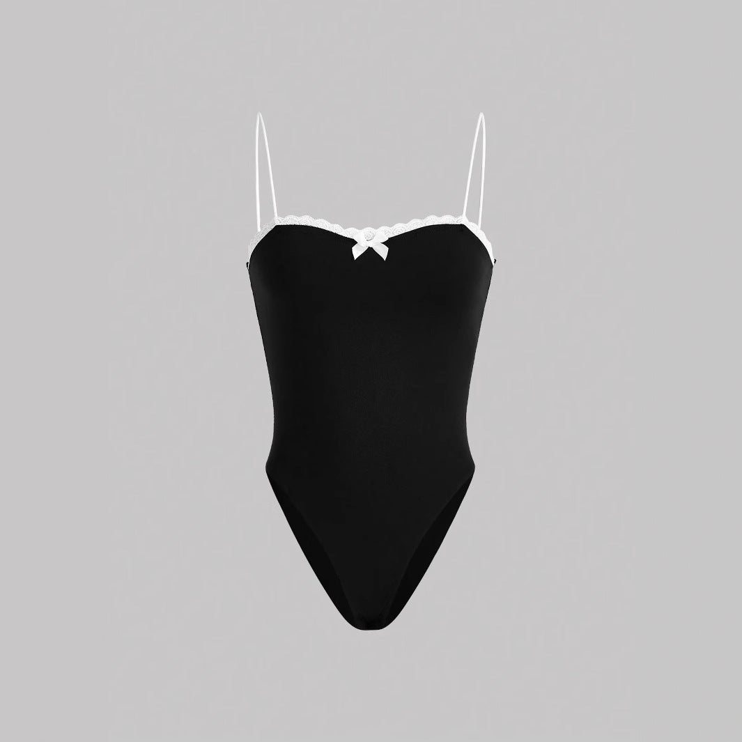 Damen eleganter Badeanzug mit Spitzenrand und Trägern R&B