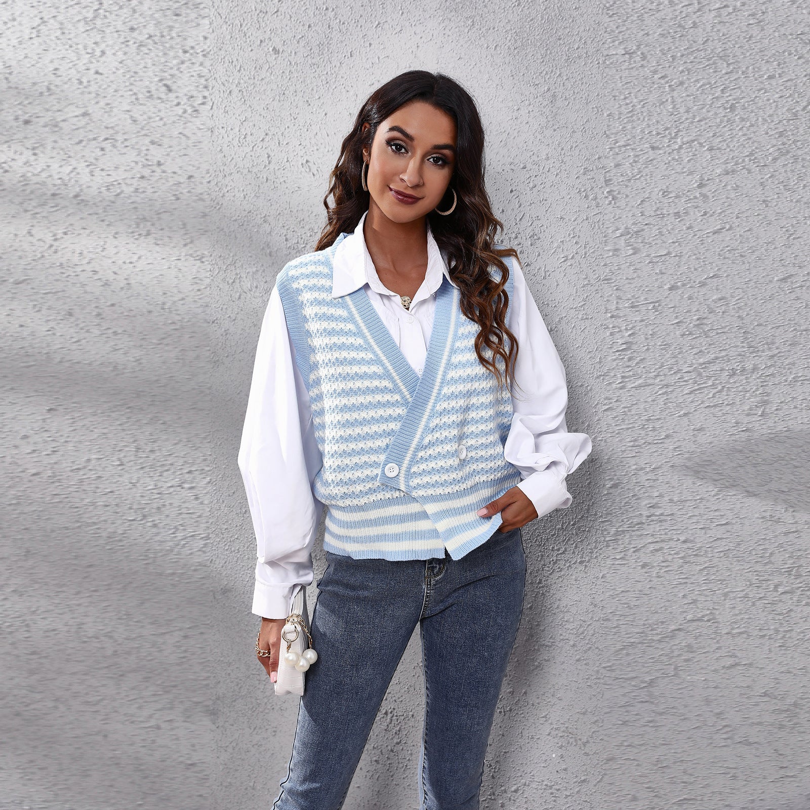 Damen Strickweste mit modernem Zickzackmuster und vorteilhaftem Schnitt R&B