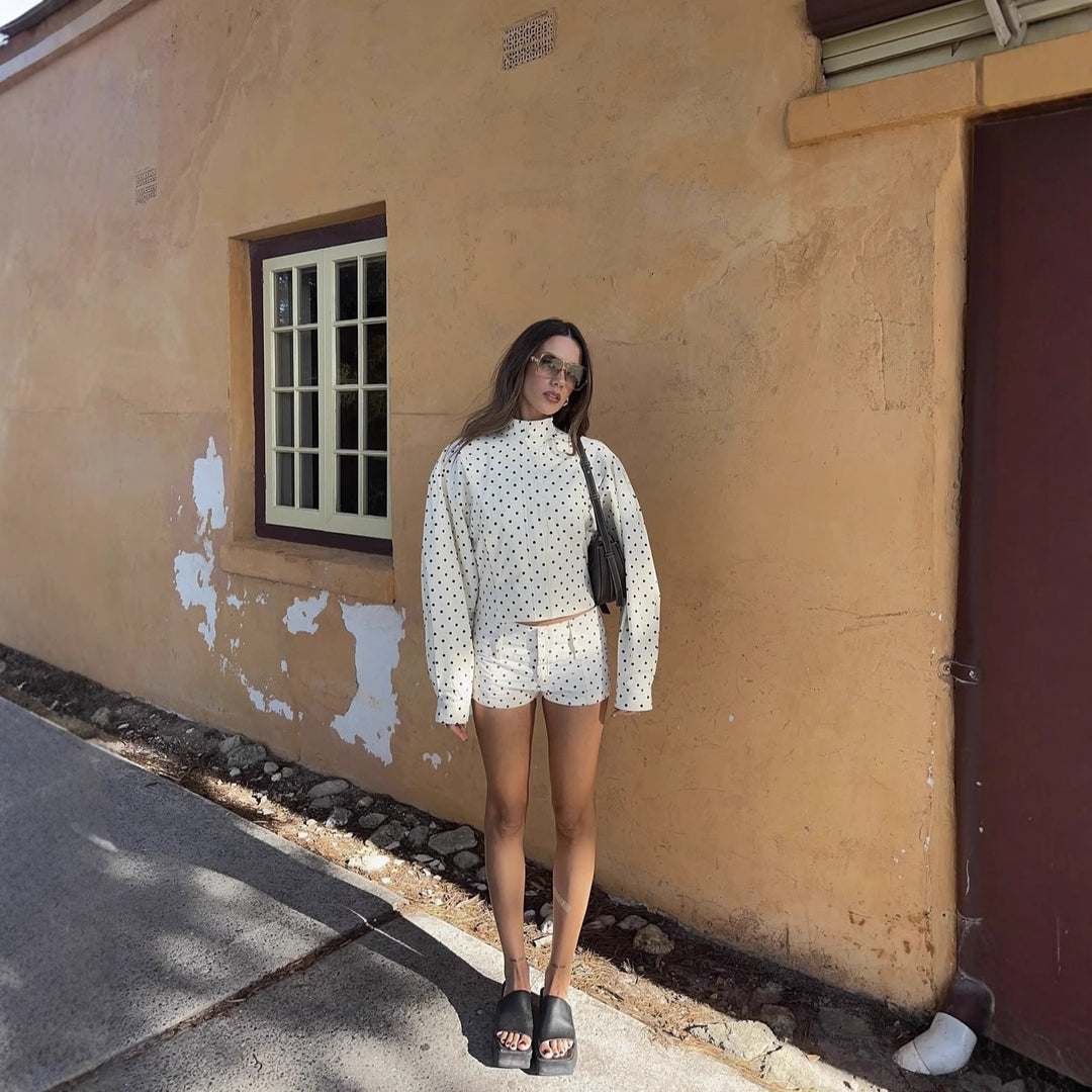 Damen Kurzjacke im modernen Punktedesign mit hochgeschlossenem Kragen R&B