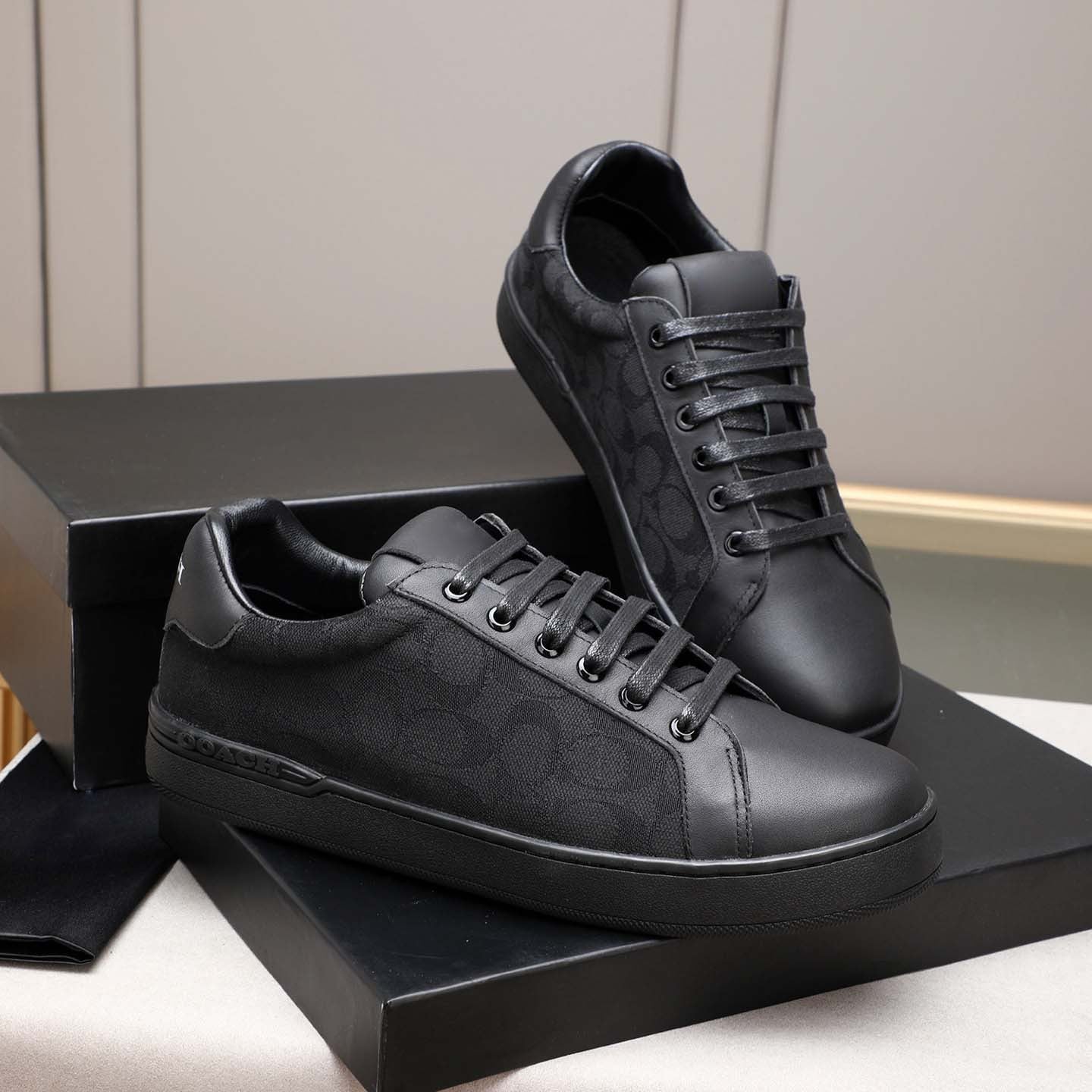 Damen Hochwertige Freizeitsneaker mit modischem Oberflächenmuster und rutschfester Sohle R&B