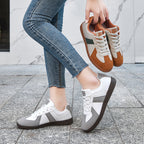 Unisex nan urbaner Tennis-Sneaker mit Veloursleder-Overlays gepolstertem Fersenkragen und vulkanisierter Gummisohle R&B