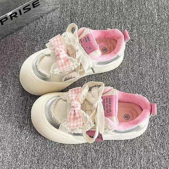 Damen Sneakers mit verspieltem Gingham-Band und kuscheligem Innenfutter R&B