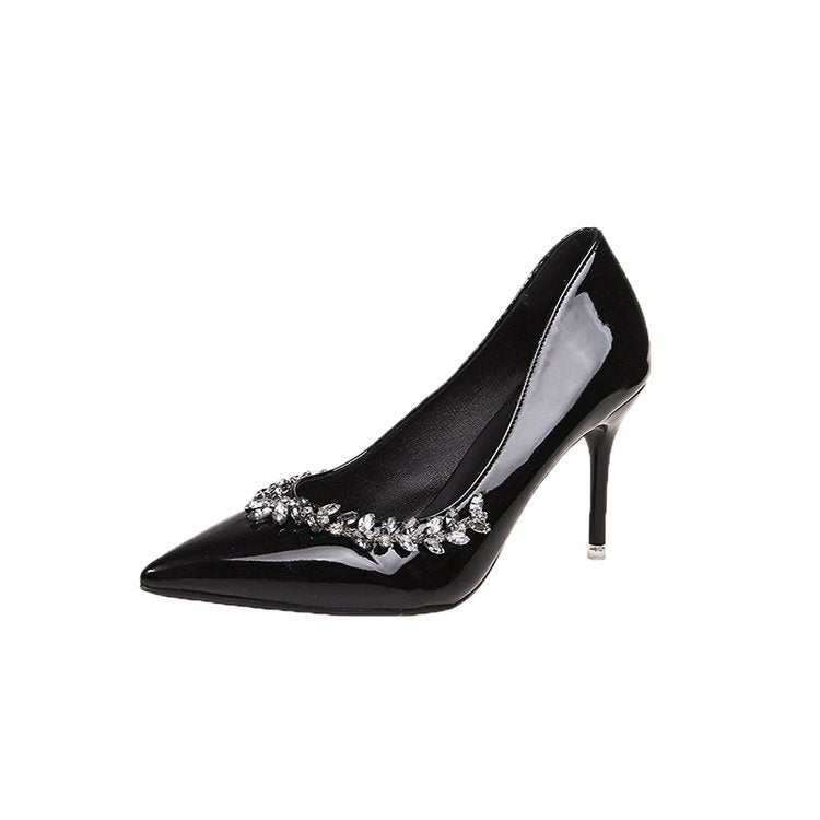 Damen Spitzenpumps mit funkelndem Schmuckdetail R&B