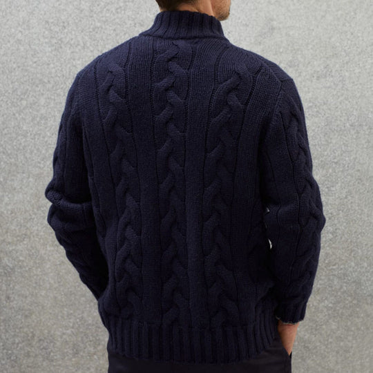 Herren Strickjacke mit dekorativem Zopfdesign und hohem Stehkragen R&B