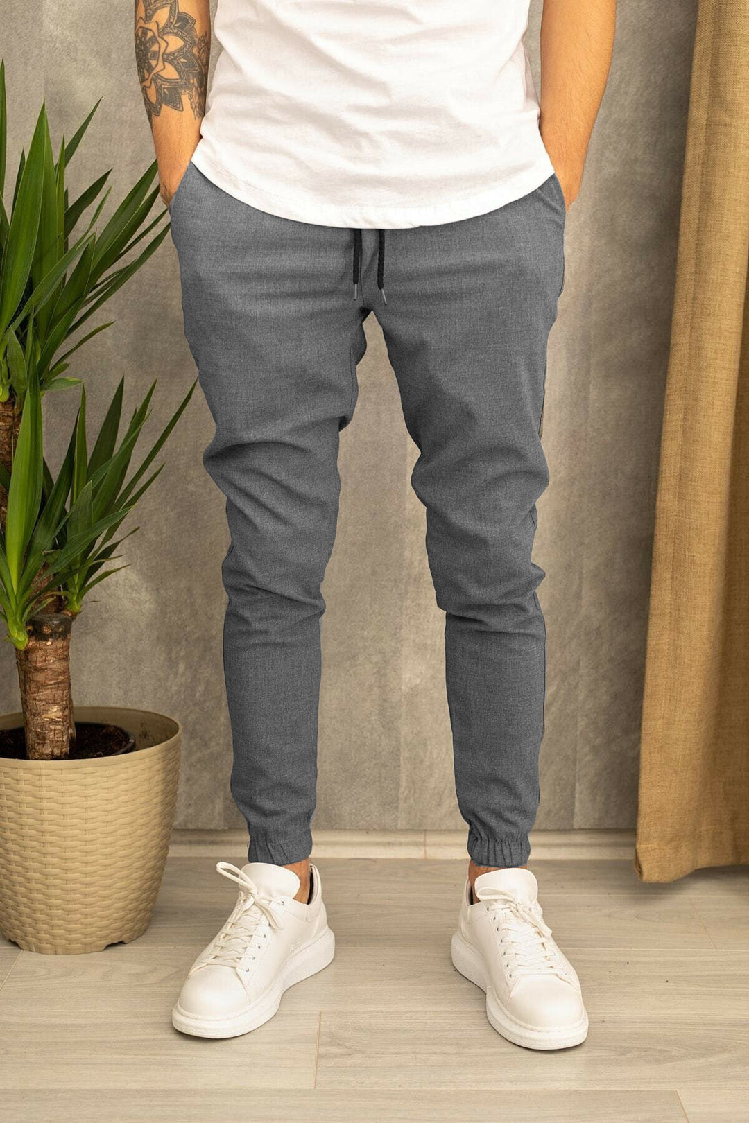 Herren Slim-Fit Jogginghose mit elastischem Bund und praktischen Seitenklapptaschen R&B