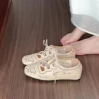 Damen Ballerina-Slipper mit dekorativer Schnürung und filigranem Spitzenmuster R&B