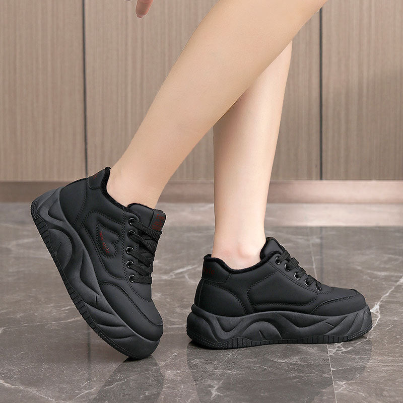Damen Sportliche Sneakers mit flauschigem Innenfutter R&B