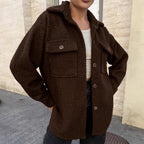 Damen Flauschige Utility-Jacke mit großen Taschen und Knopfdetails R&B