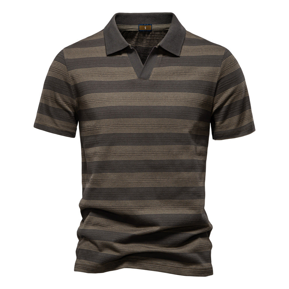 Herren Polo-Shirt mit stylischem V-Ausschnitt und modernem Streifenmuster