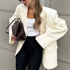 Damen Oversized Blazerjacke mit doppelter Knopfleiste und eleganten Details R&B