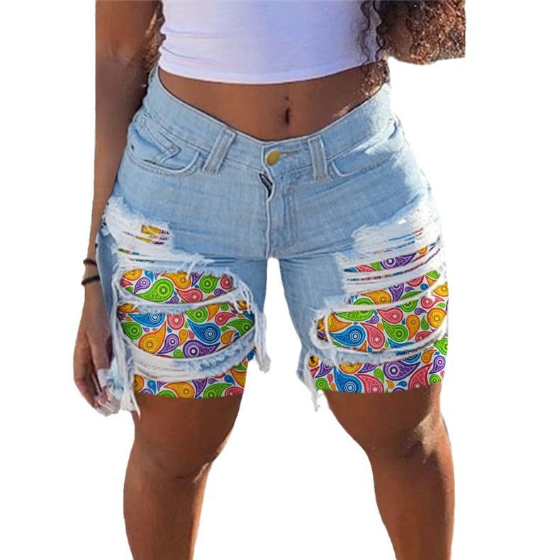 Damen Jeans-Shorts mit buntem Muster und stylishen Ausfransen R&B