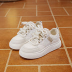 Damen Sportliche Sneakers mit dekorativen Akzenten R&B