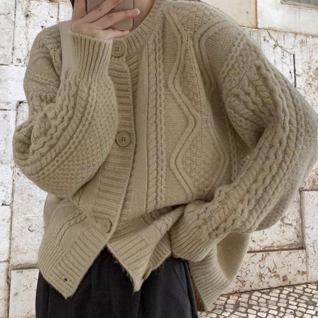 Damen Strickjacke im angesagten Zopfmuster und lässiger Silhouette R&B