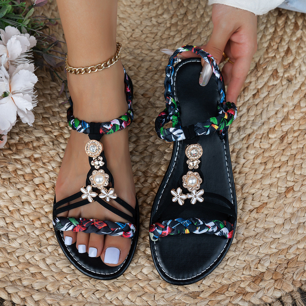 Damen dekorative Riemchensandalen mit floralem Design R&B