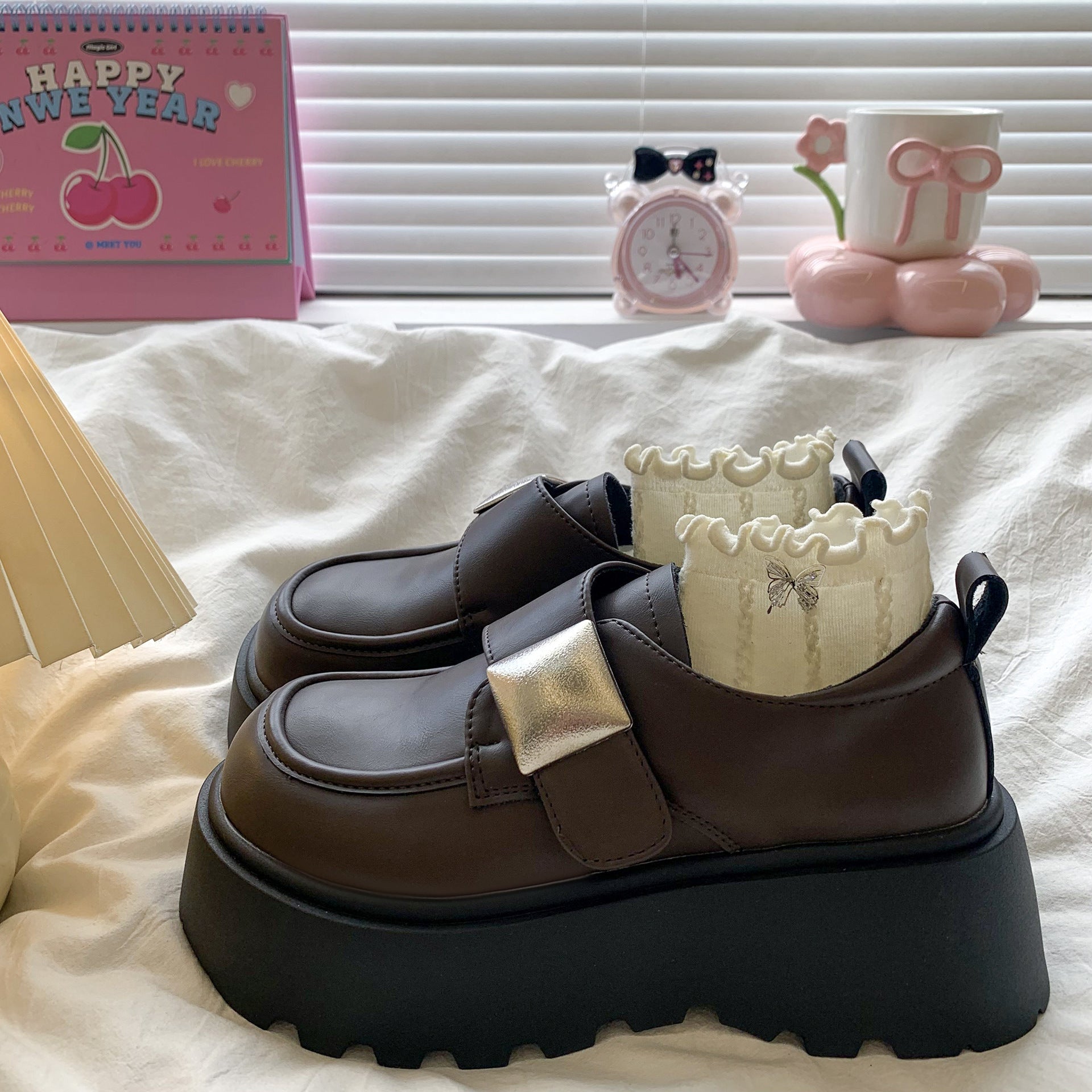 Damen Plateau-Schuhe mit modischem Riemen und eleganter Schnalle R&B