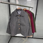 Damen Oversize Wolljacke mit dekorativen Knöpfen R&B