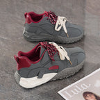 Damen Sportliche Sneakers mit robustem Sohlenprofil und atmungsaktiver Obermaterialstruktur R&B