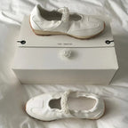 Damen Sneakers mit elegantem Perlenakzent und modischem Design