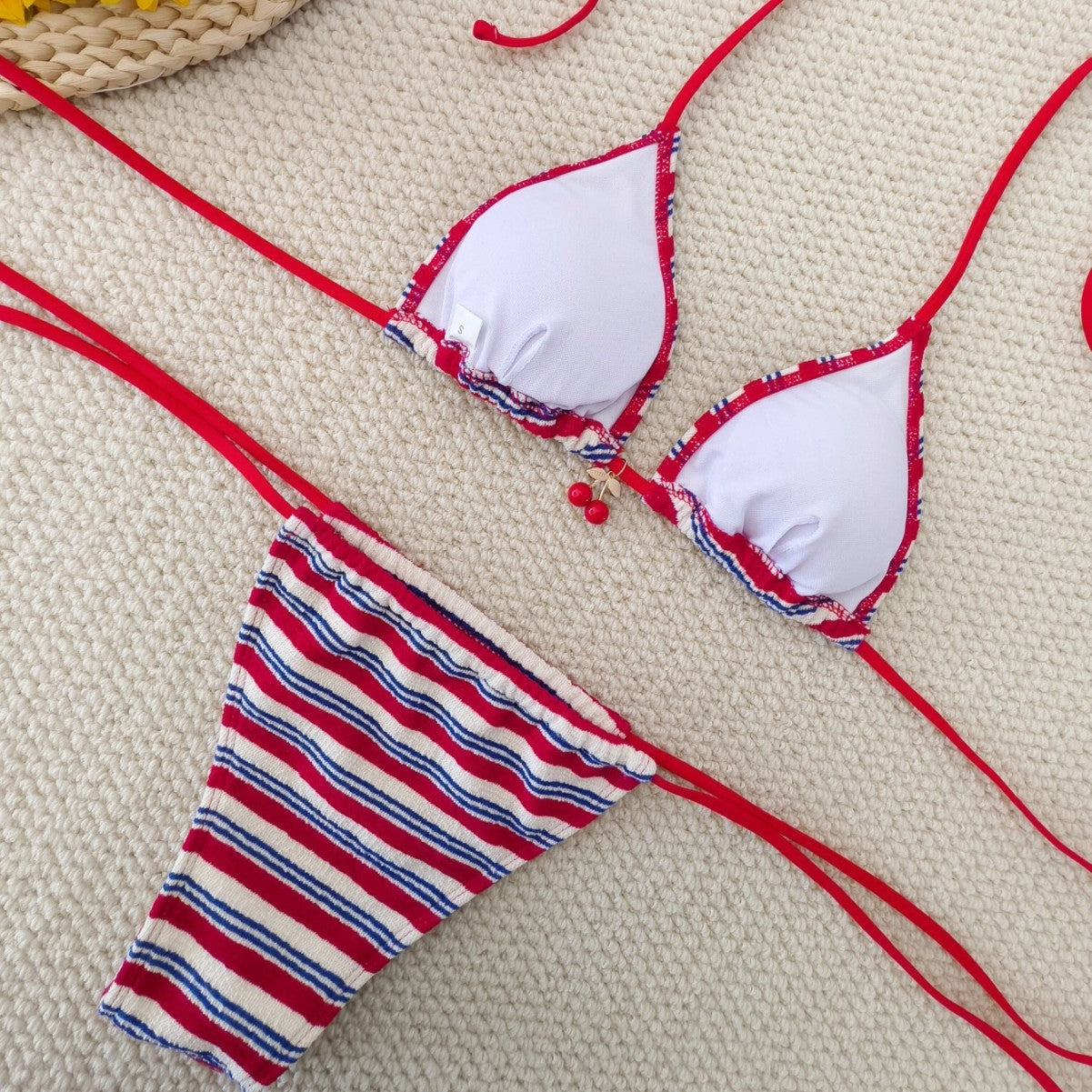 Damen Triangel-Bikini mit niedlichen Rüschendetails R&B