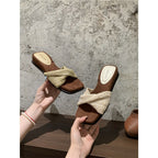 Damen entspannte Mules mit geflochtenem Riemendesign R&B