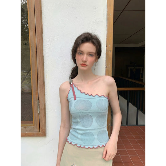 Damen nan figurbetontes Ein-Schulter-Cami aus Feinstrick mit Jacquardkreis-Motiv und Wellenkante