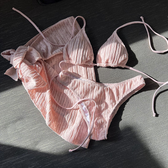 Damen Bikini-Set mit leicht glänzendem Design und verspieltem Wickelrock R&B