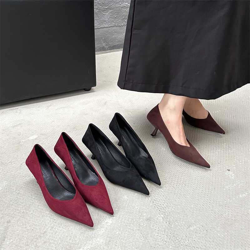 Damen elegante spitze Pumps aus weichem Veloursleder R&B