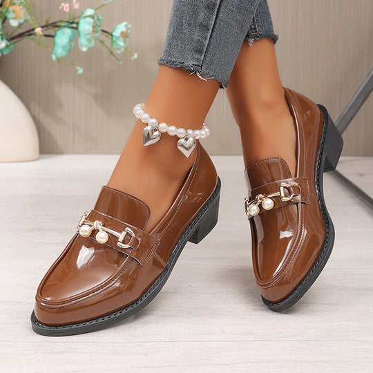 Damen Klassische Lackleder-Pumps mit Perlenschließe R&B