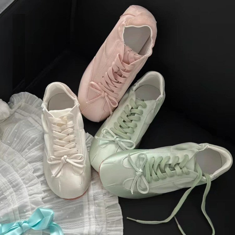 Damen elegante Sneakers mit weichem Obermaterial und bequemer Passform R&B