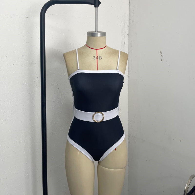 Damen Einteiler Badeanzug mit transparentem Strandüberwurf und modischem Gürtel R&B