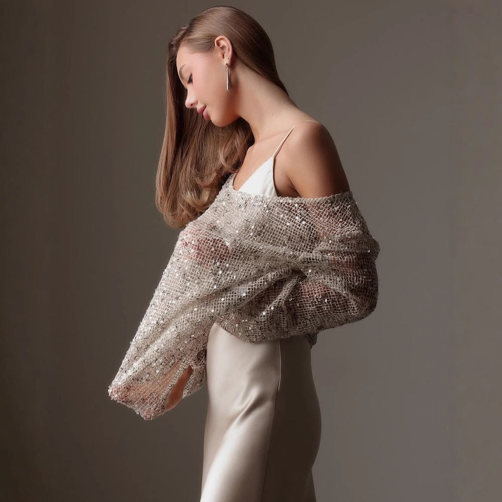 Damen Glitzernde Netzbluse mit asymmetrischem Halsausschnitt und langen Ärmeln R&B