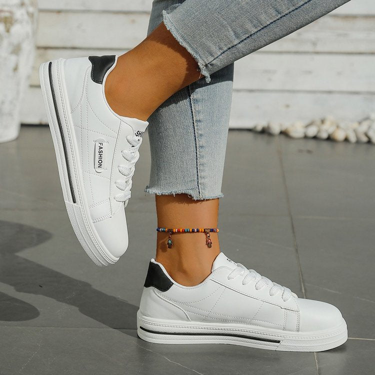 Damen Sneakers mit klassischem Design und modischem Akzent R&B