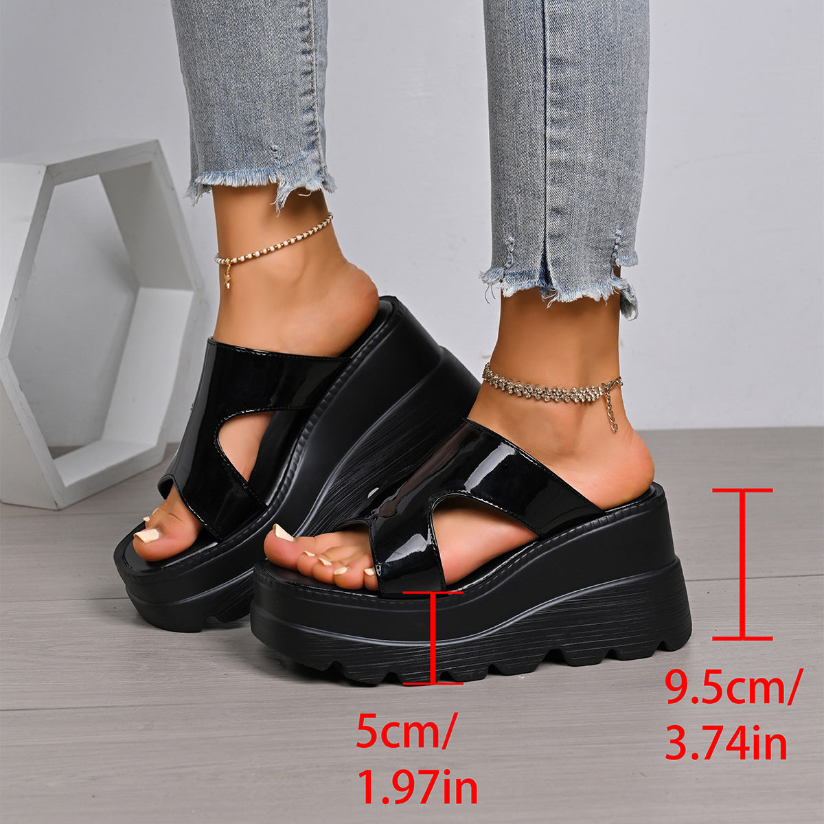 Damen Plattform-Sandalen mit elegantem Metallic-Riemendesign und rutschfester Sohle R&B