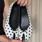 Damen Ballerinas mit eleganter Punktmusterung und innovativem Zehendesign R&B
