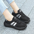 Damen nan retroorientierter City-Sneaker mit grobstolliger Laufsohle, gepolstertem Komfortfußbett und Wildlederbesatz R&B