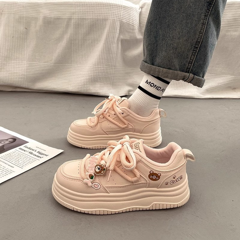 Damen Modische Freizeitschuhe mit verspielten Applikationen