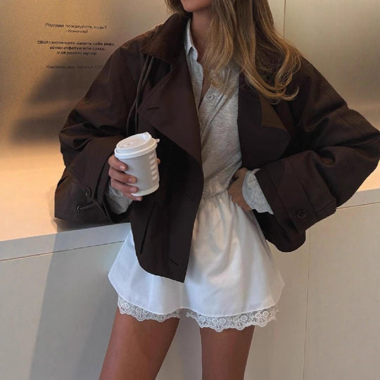 Damen Kurze Jacke mit lässigem Schnitt und großen Taschen R&B