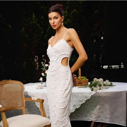 Damen Elegantes Midikleid mit raffinierten Cut-Out-Details und kunstvollem Oberflächenmuster R&B