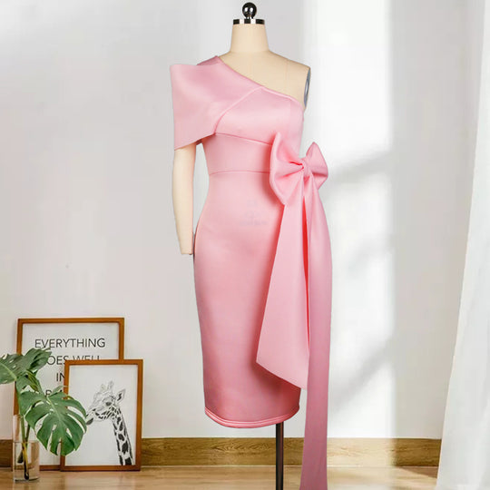 Damen elegantes Wickelkleid mit asymmetrischem Design und auffälligem Schleifenakzent R&B