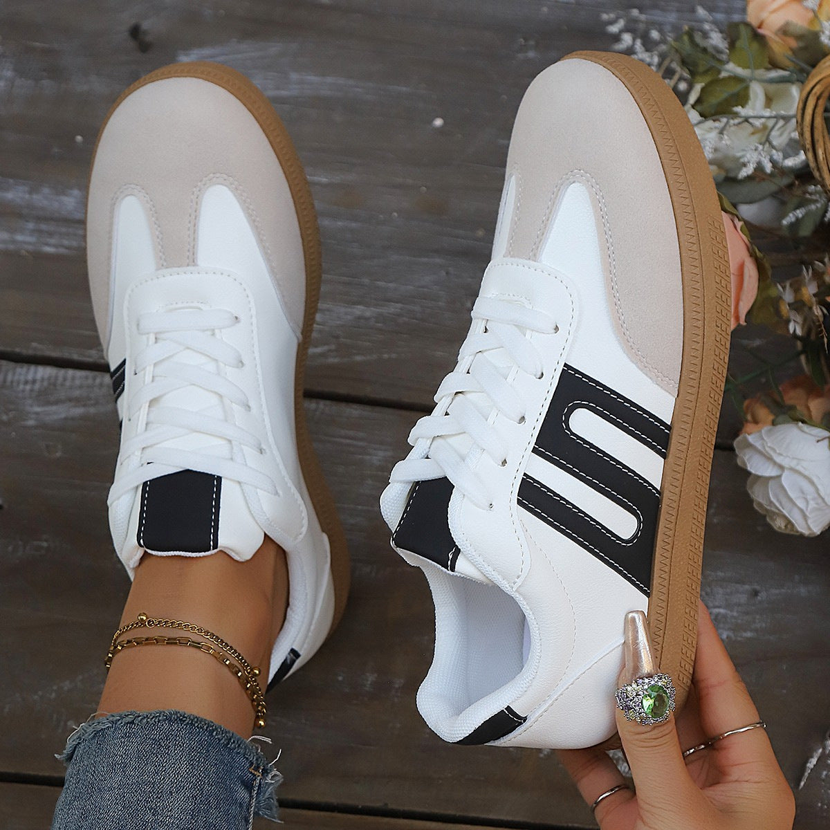 Damen Sportliche Sneakers aus hochwertigem Kunstleder mit bequemer Dämpfung R&B
