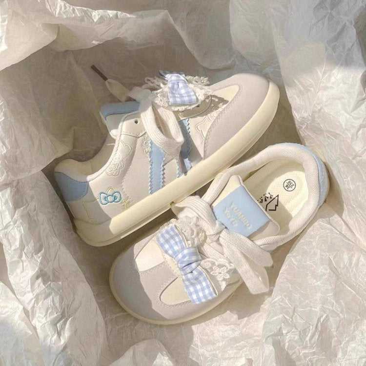 Damen Sneakers mit dekorativen Rüschen und floralem Design R&B