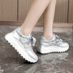 Damen Gemusterte Plateau-Sneaker mit eleganten Schnürdetails R&B