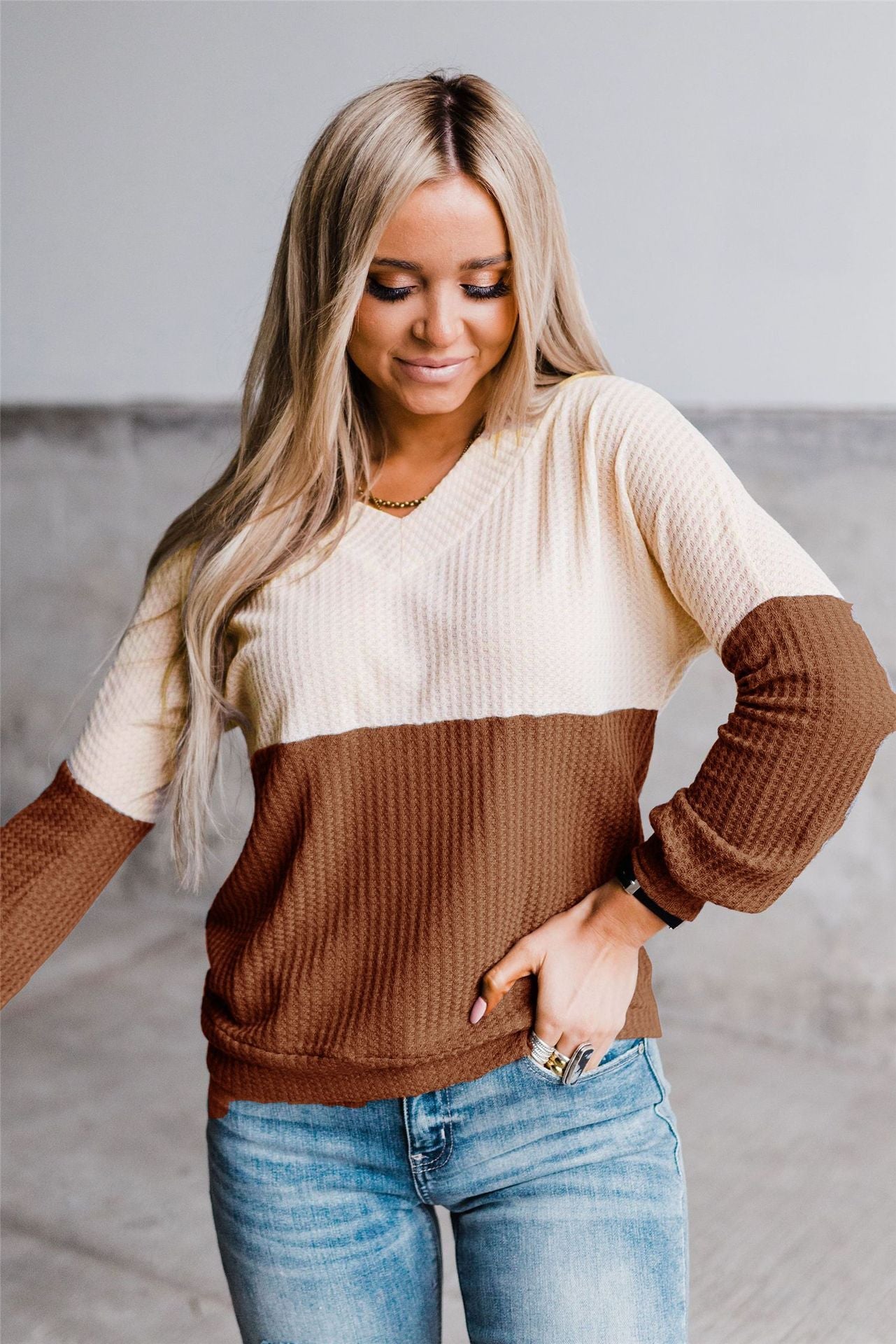 Damen lässiges V-Ausschnitt Sweatshirt mit strukturiertem Waffelstrick R&B