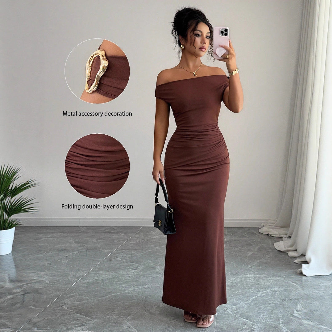 Damen Wickelmaxikleid mit schmalem Schnitt und auffälligen Details R&B