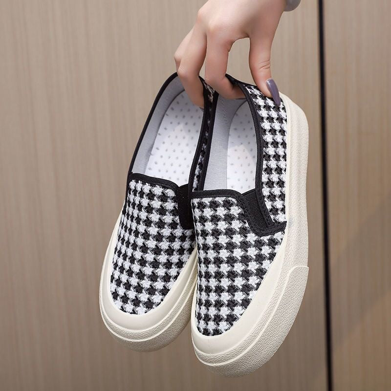 Damen modische Slip-On Sneakers mit Karomuster und flexiblem Fußbett R&B